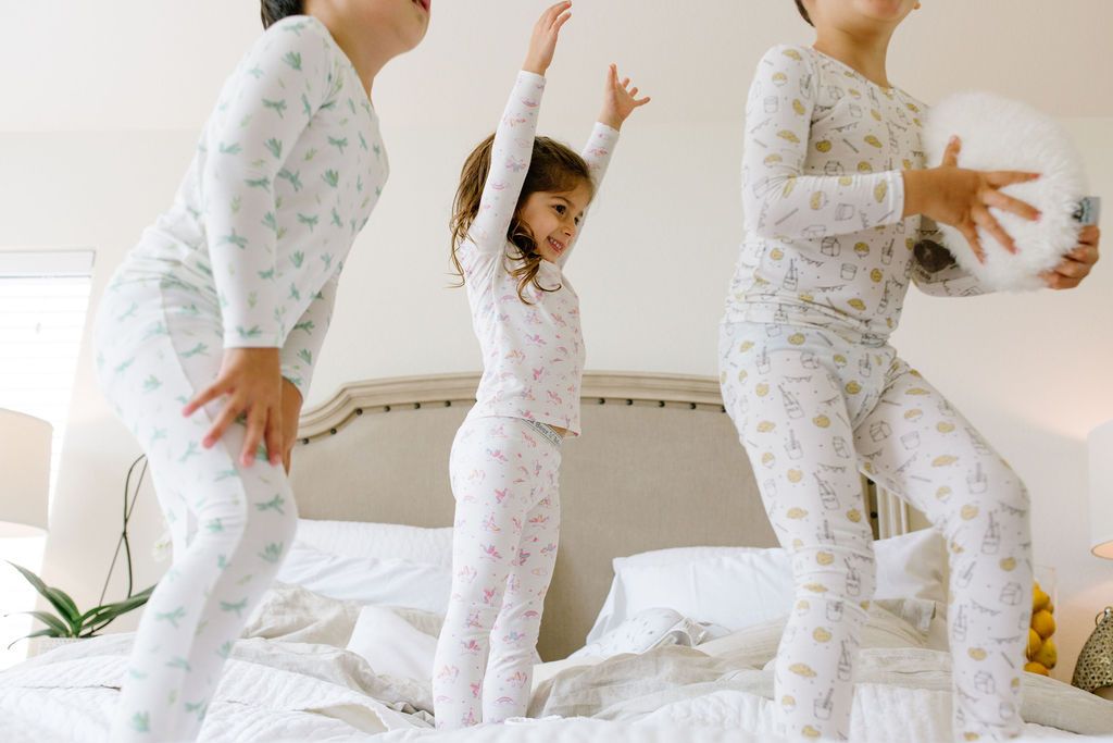 Soft_Baby_Pajama_Footie_Onesie_Rompers_Children_Sleepwear_Organic_474of506_a9b13a74-6864-43d6-b7d9-e290b4b85e9e_1512x